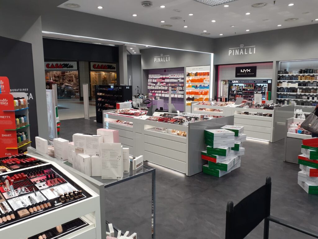 Pinalli Savona - Centro Commerciale Il Gabbiano